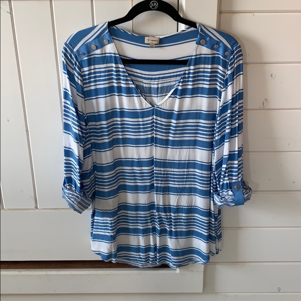 Cute flowy shirt